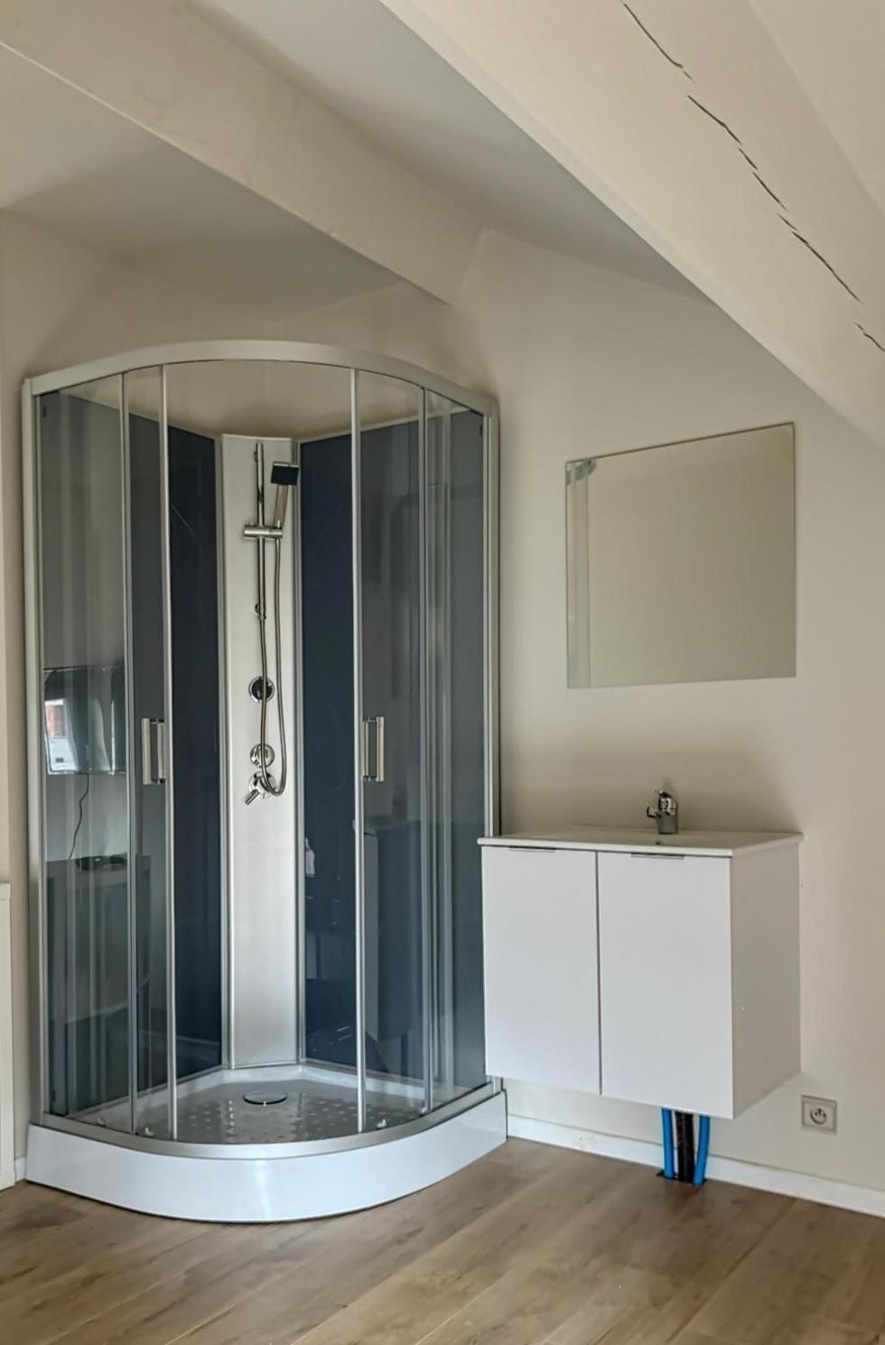 Station 64 A2 Bruxelles-Charleroi-Airport Apartman Kültér fotó