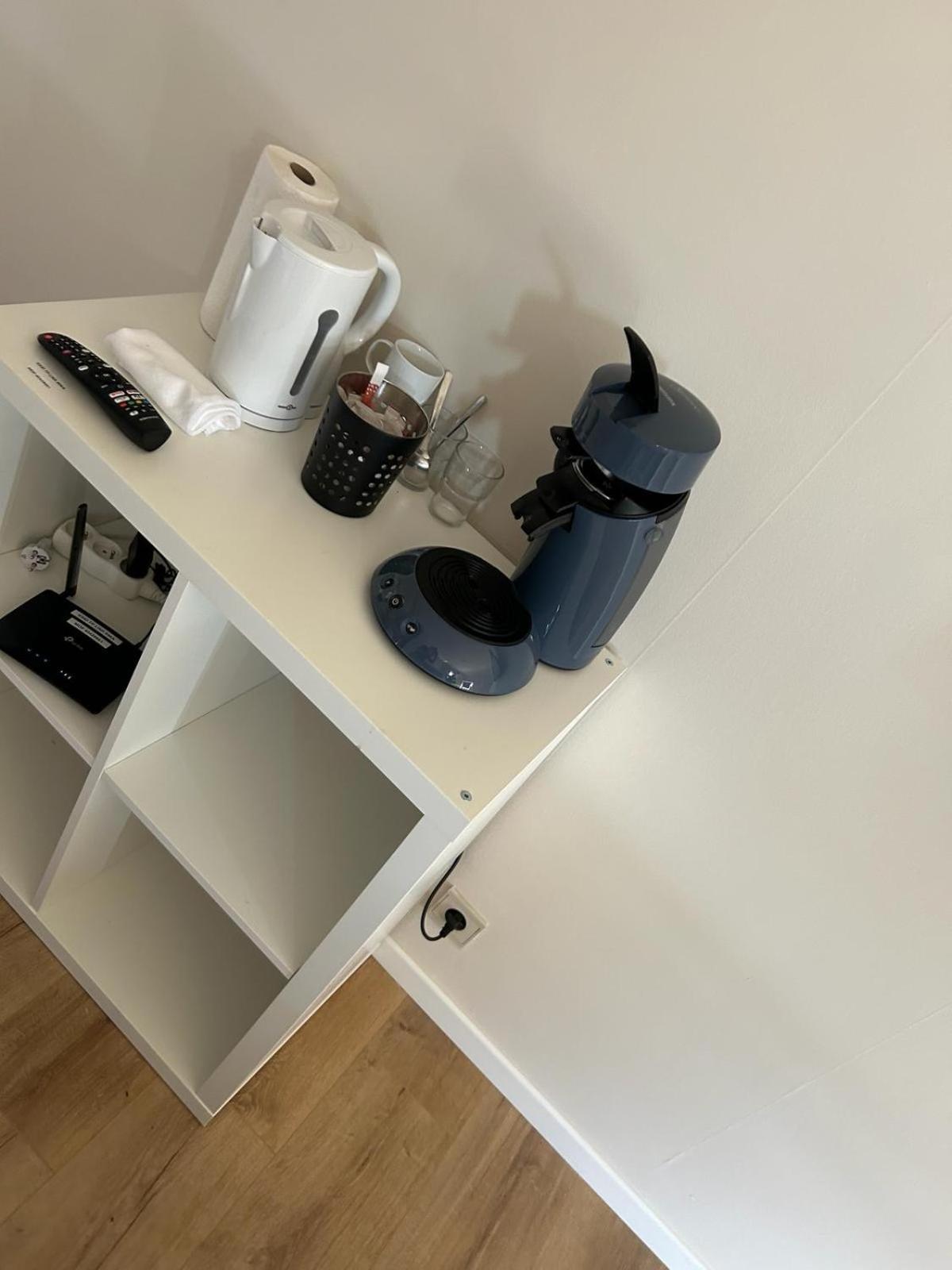 Station 64 A2 Bruxelles-Charleroi-Airport Apartman Kültér fotó